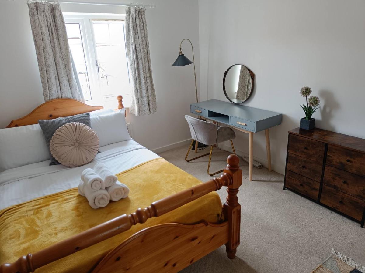 3 Bedroom Townhouse Near Bicester Village Zewnętrze zdjęcie