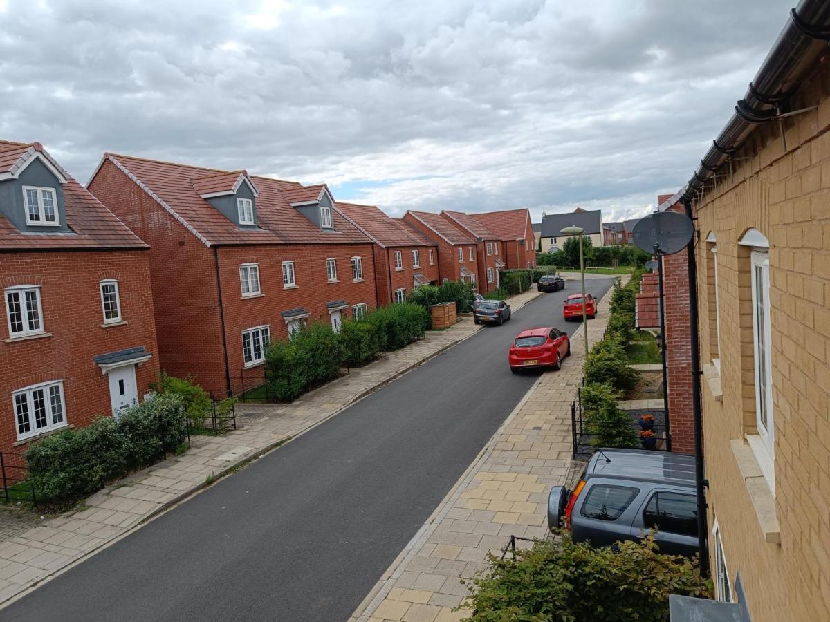 3 Bedroom Townhouse Near Bicester Village Zewnętrze zdjęcie